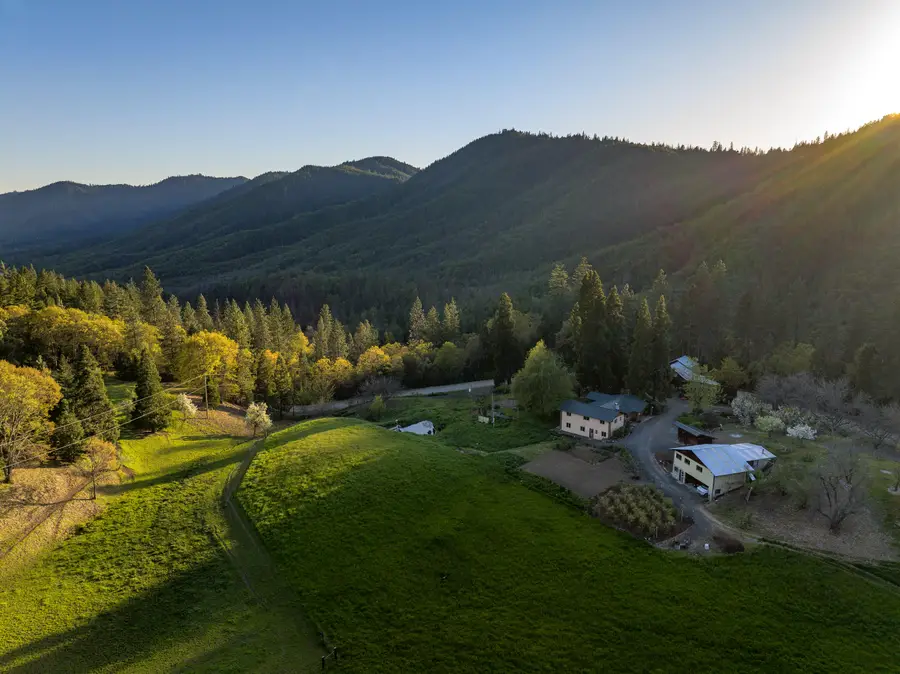 12310 Ramsey, Gold Hill, OR 97525 - Image #3