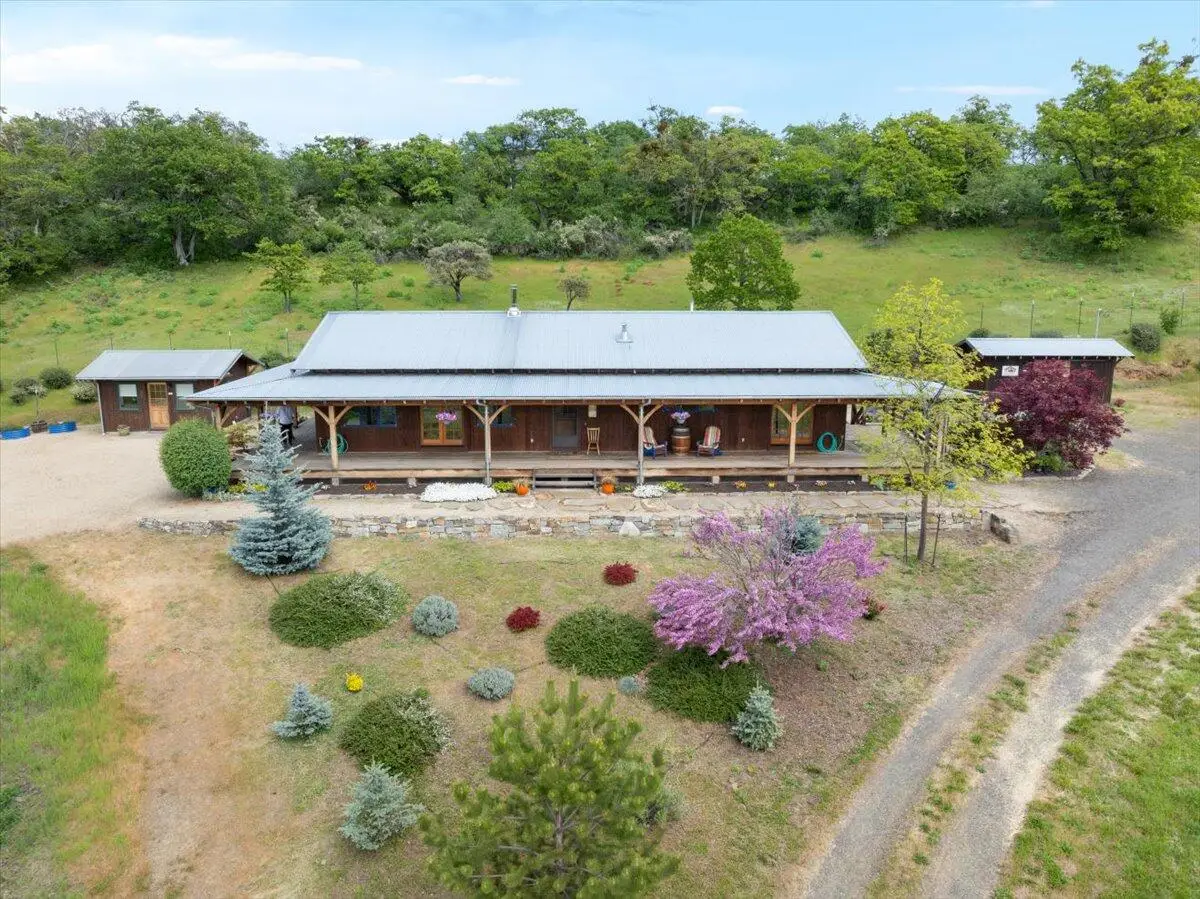 7575 Torrey Pines, Eagle Point, OR 97524 - Image #1