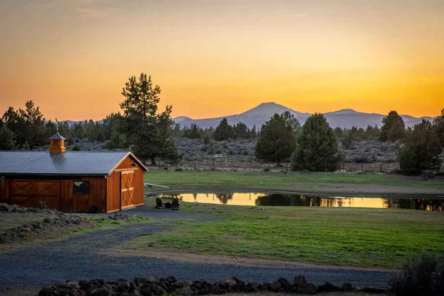 22311 Mcardle, Bend, OR 97702 - Image #2