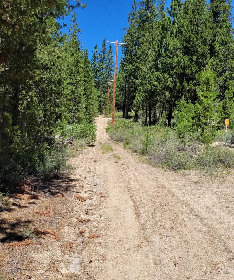 201 Hwy 58, Crescent Lake, OR 97733 - Image #2