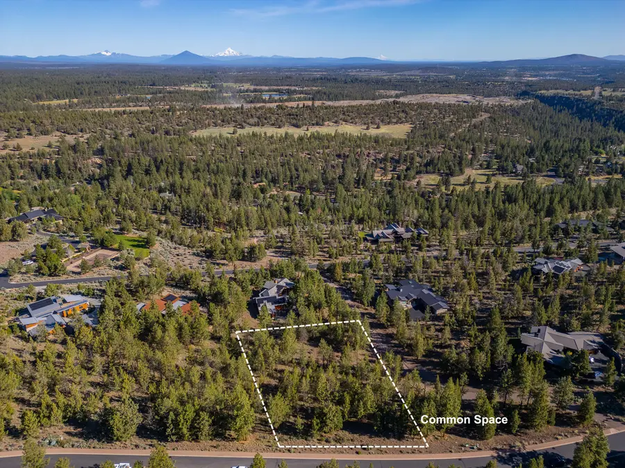 3399 NW Greenleaf Way, Bend, OR 97703 - #3