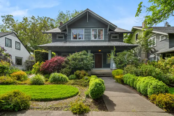 31 Geneva, Medford, OR 97504