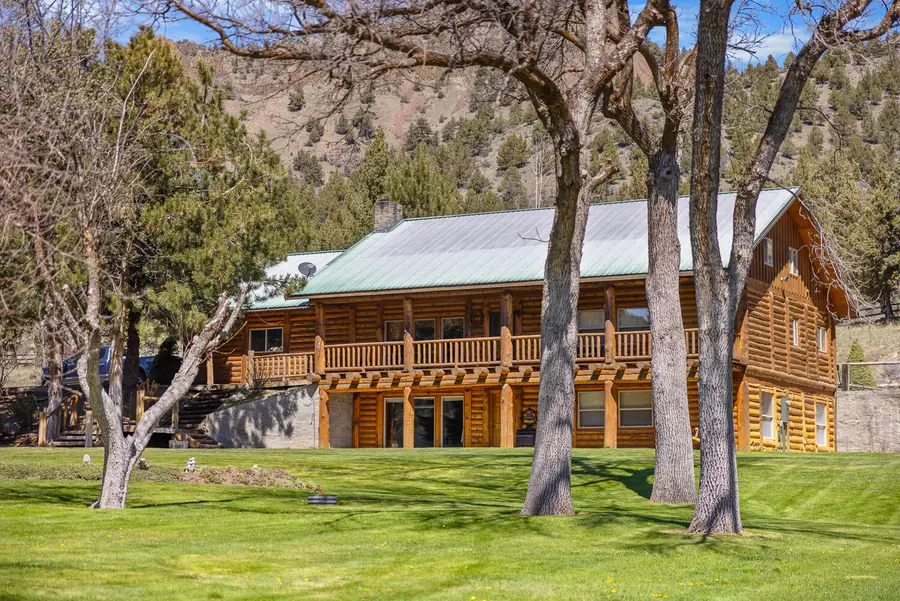 16305 N Ochoco Highway, Prineville, OR 97754 - Image #2