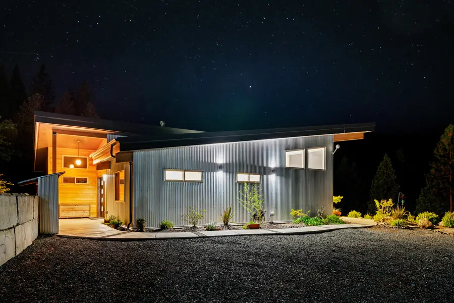 24100 E Evans Creek, White City, OR 97503 - Image #3