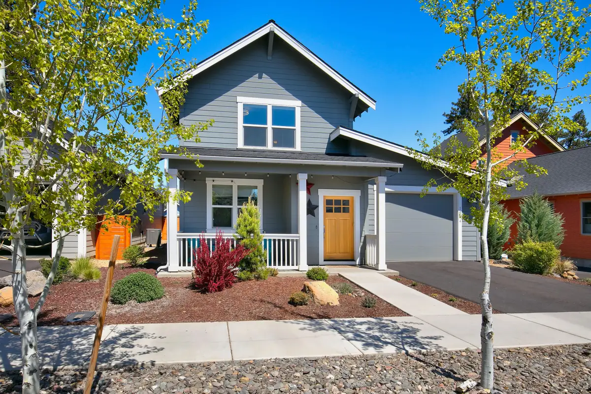 1004 E Horse Back, Sisters, OR 97759 - Image #1