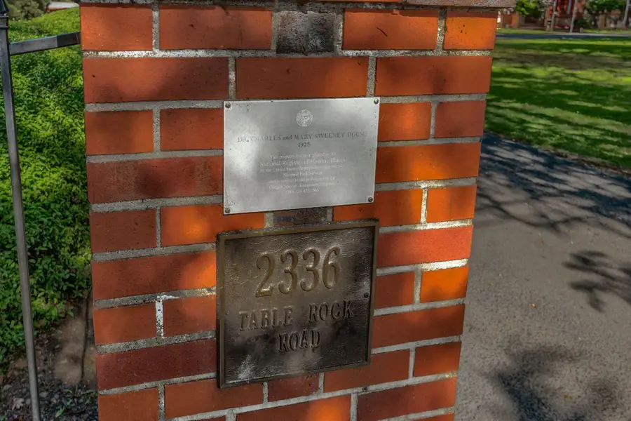 2336 Table Rock, Medford, OR 97501 - Image #3