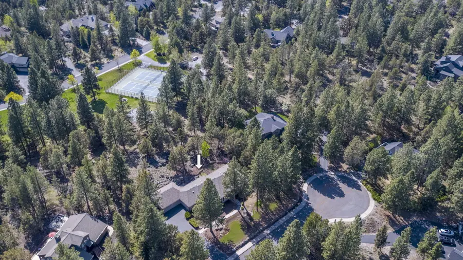 1047 NW Milton, Bend, OR 97703 - Image #3