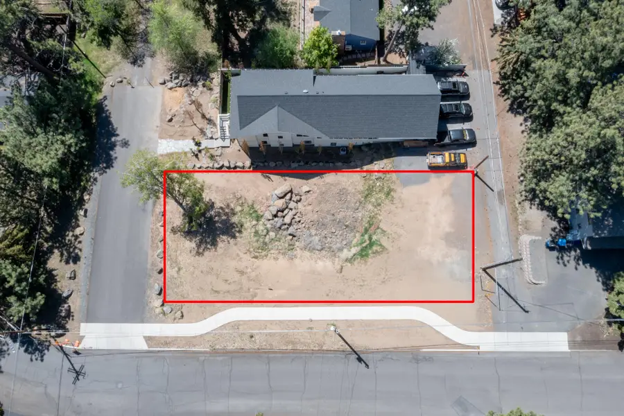 607 NW Trenton Avenue, Bend, OR 97703 - Image #2