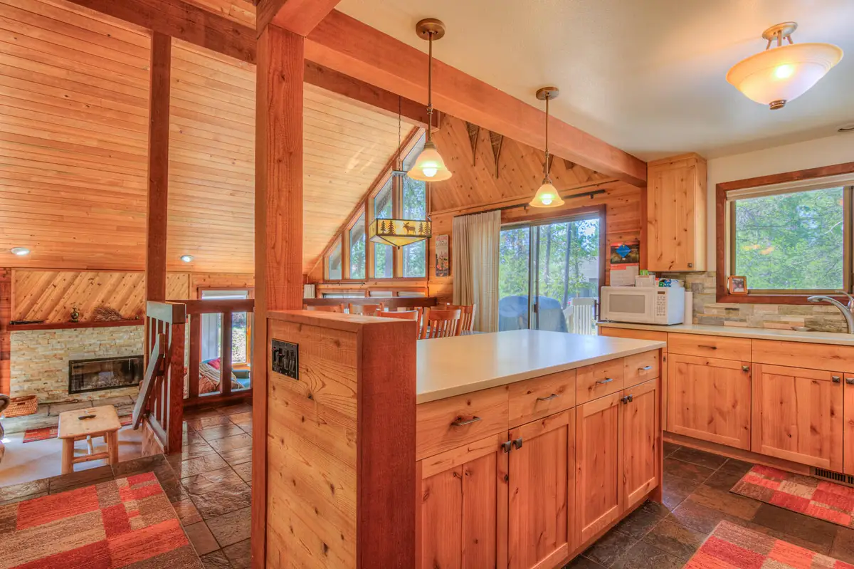 57085 Fox, Sunriver, OR 97707 - Image #1