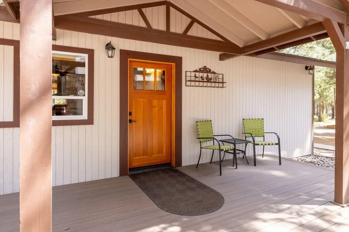 16925 Downey Road, Bend, OR 97707 - Image #1