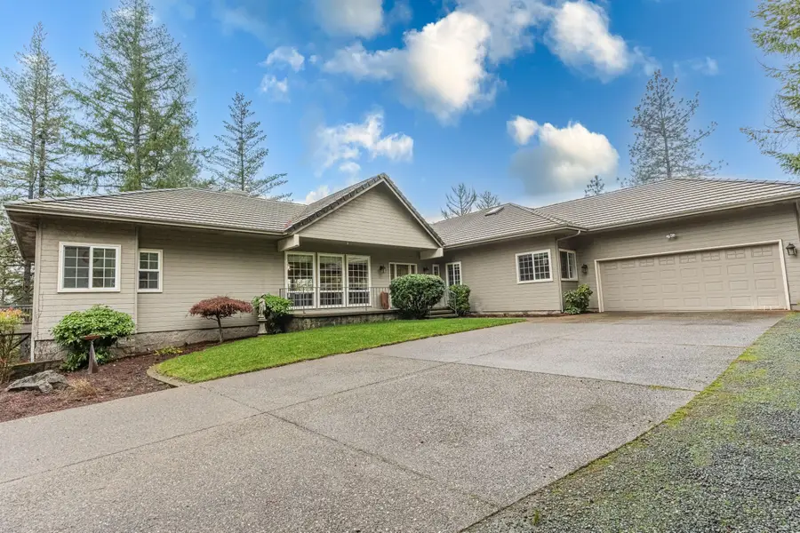 482 Hidden Valley, Rogue River, OR 97537 - Image #2
