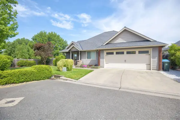 426 SE Cadet, Grants Pass, OR 97527