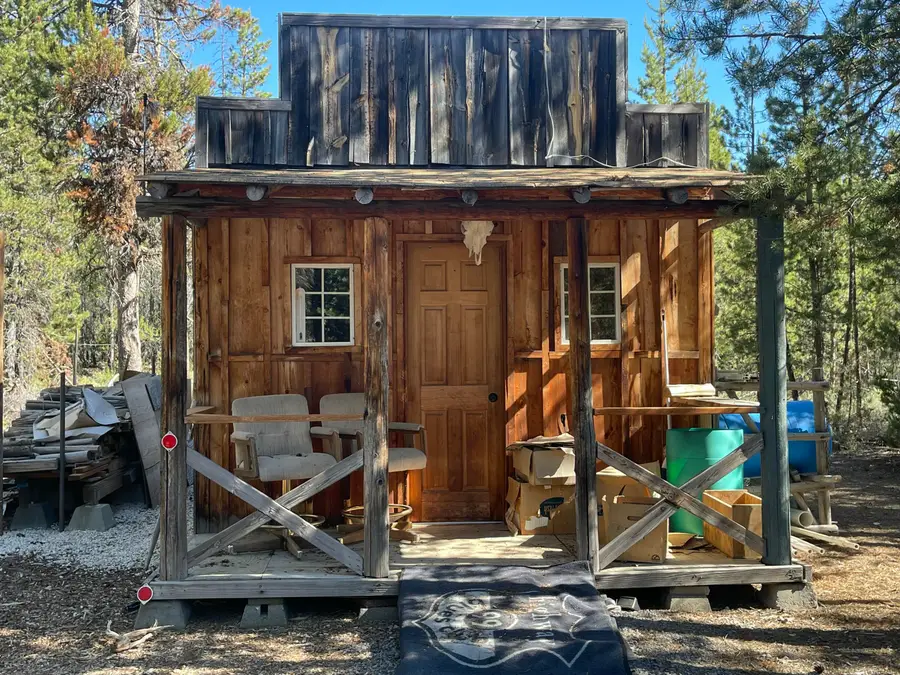 Bear Flat, Chemult, OR 97731 - Image #3