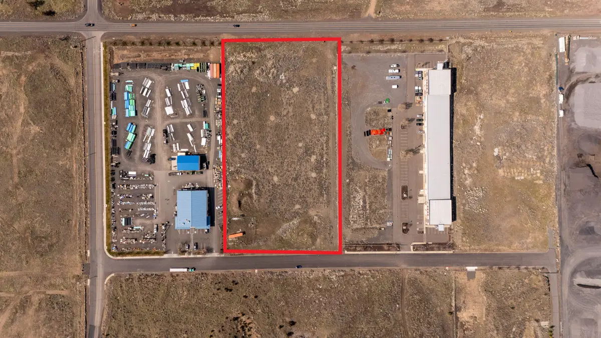 265 NE 11th, Redmond, OR 97756 - Image #1