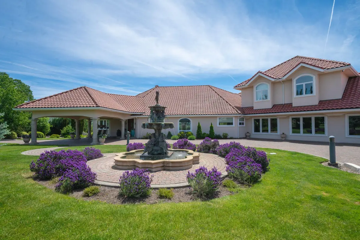 12990 Modoc, White City, OR 97503 - Image #1