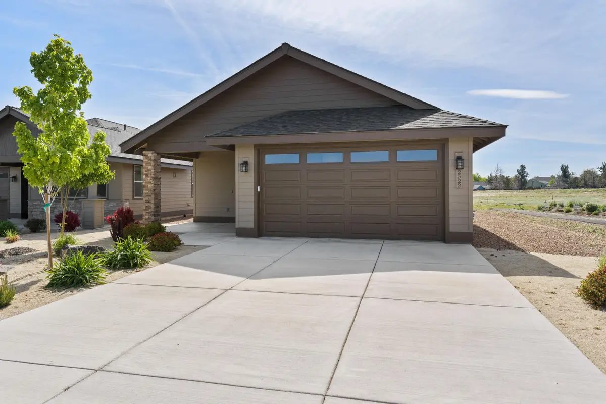 2522 NW Redwood Circle #15, Redmond, OR 97756 - Image #1