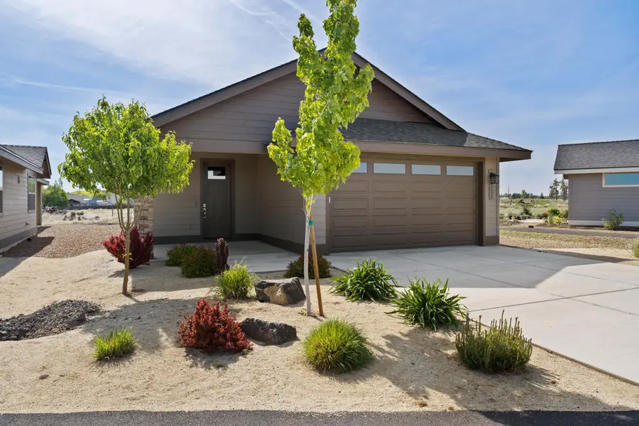 2522 NW Redwood Circle #15, Redmond, OR 97756 - Image #3