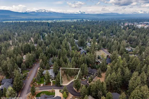 887 S Starry Skies, Sisters, OR 97759