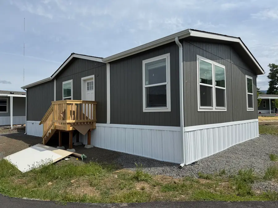 1 Corral Lane #37, Ashland, OR 97520 - Image #2