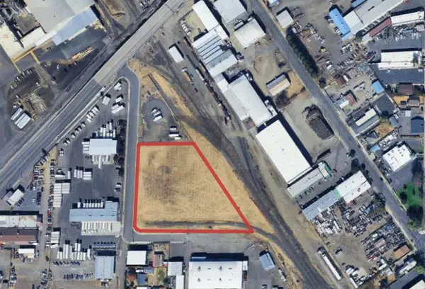 Oak, Medford, OR 97501