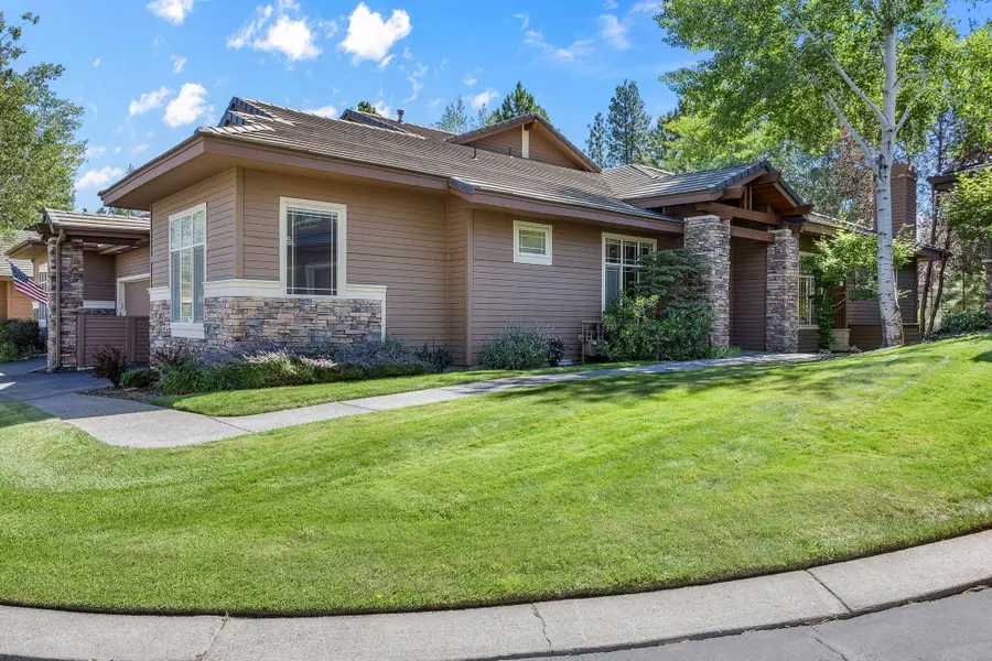 19571 SW Simpson, Bend, OR 97702 - Image #2