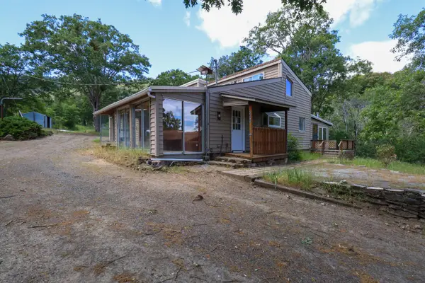 2350 Galls Creek, Gold Hill, OR 97525