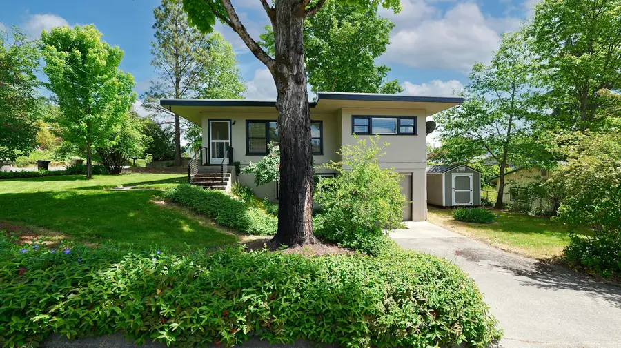 1141 NW Sunset, Grants Pass, OR 97526 - Image #2