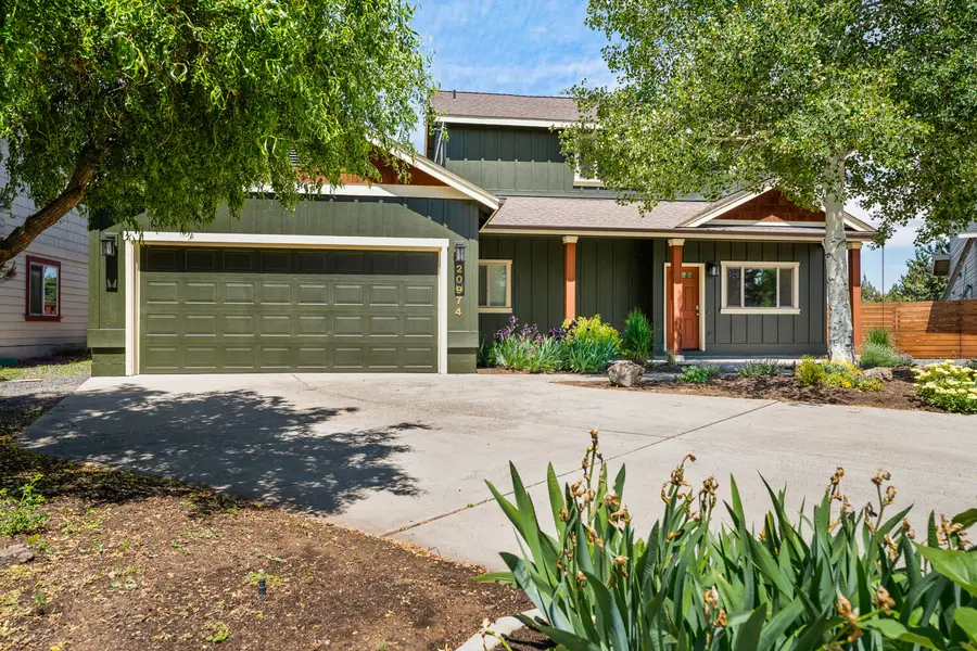 20974 NE Marsh Orchid, Bend, OR 97701 - Image #2