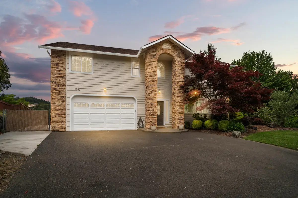 1553 Panoramic, Grants Pass, OR 97527 - Image #1