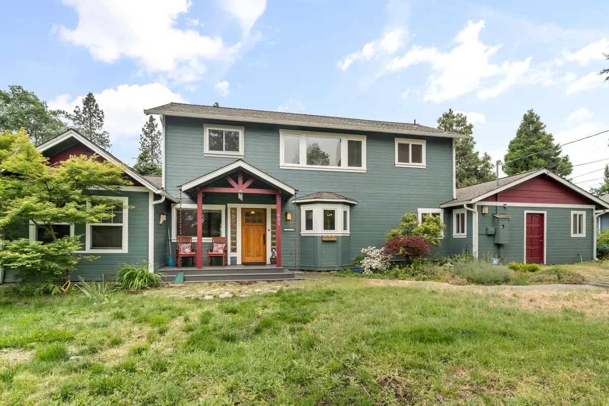 605 W 4th, Phoenix, OR 97535 - Image #1