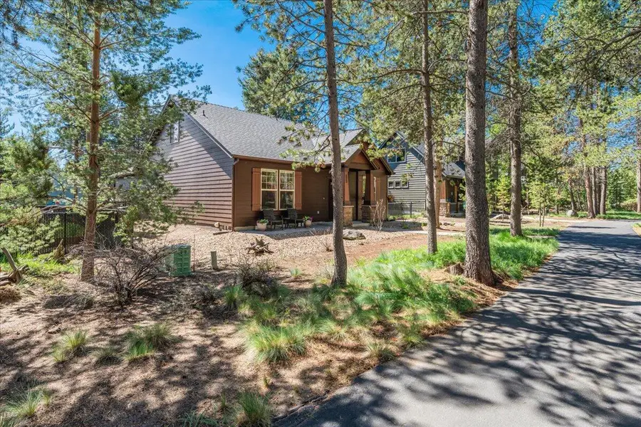 51875 Hollinshead Place, La Pine, OR 97739 - #2