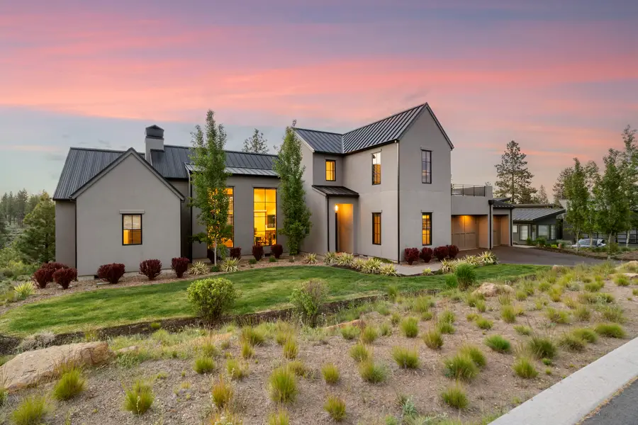 61901 Hosmer Lake, Bend, OR 97702 - Image #2