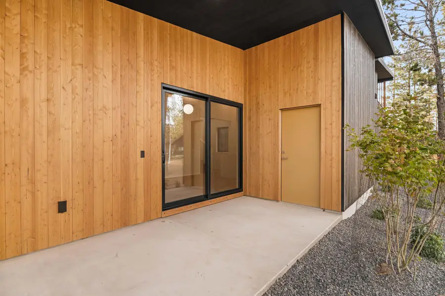 729 W Canopy, Sisters, OR 97759 - Image #3