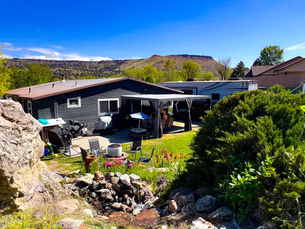 858 E Main, John Day, OR 97845