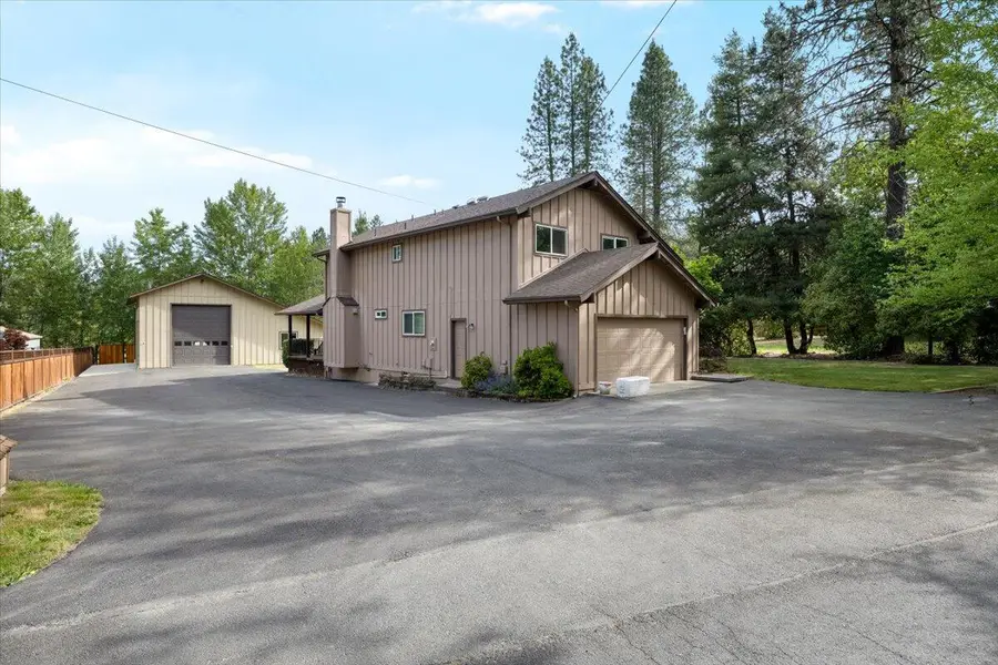 4627 E Evans Creek, Rogue River, OR 97537 - Image #2