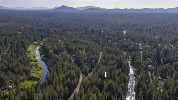 17092 Island Loop, Bend, OR 97707