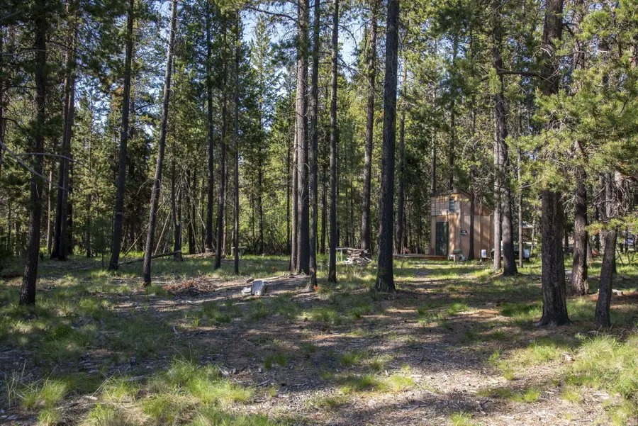 17092 Island Loop, Bend, OR 97707 - Image #2