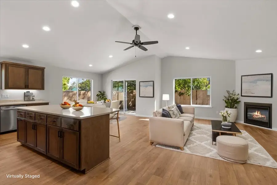 1865 Gabriel, Medford, OR 97501 - Image #2