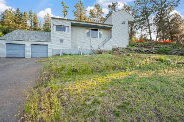1049 Lakeshore, Klamath Falls, OR 97601
