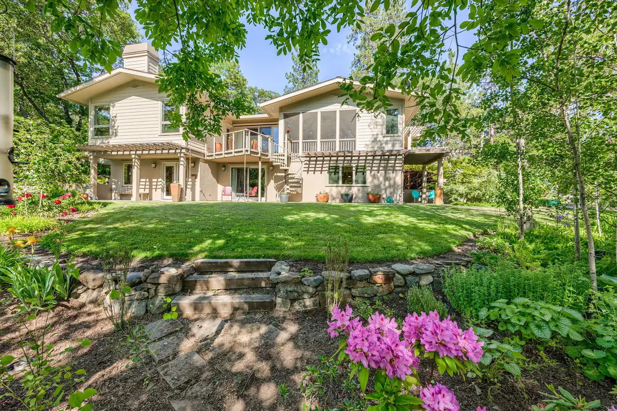 6268 Little Applegate Road, Jacksonville, OR 97530 - Image #1