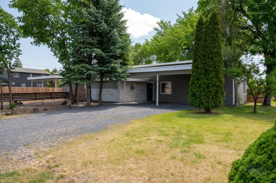 1732 SW Newberry, Redmond, OR 97756 - Image #2