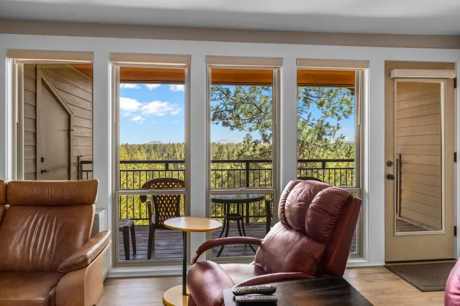 18575 SW Century, Bend, OR 97702 - Image #2