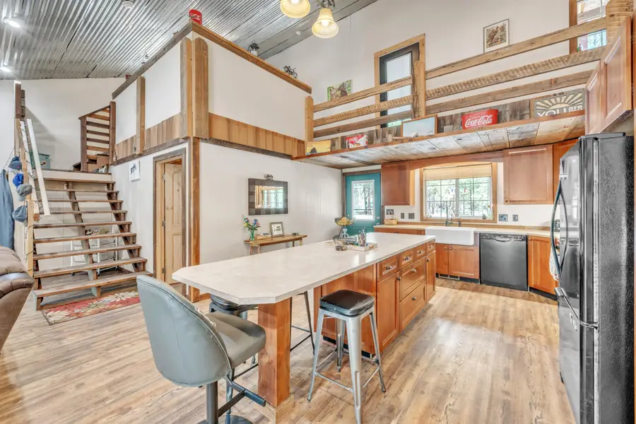 15408 Ponderosa Loop, La Pine, OR 97739 - Image #2