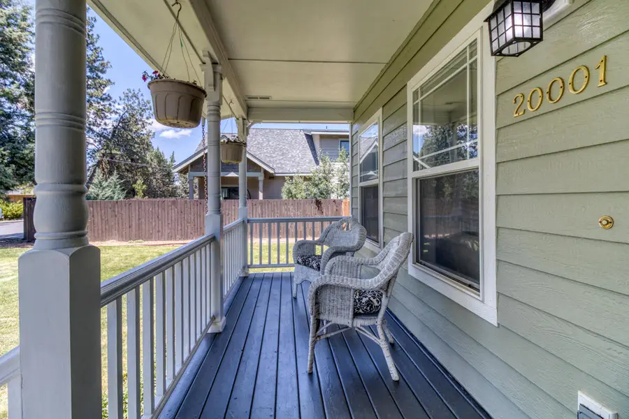 20001 Mcclellan, Bend, OR 97702 - Image #2