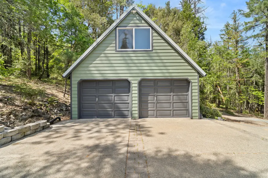 2602 Winona Road, Grants Pass, OR 97526 - Image #3