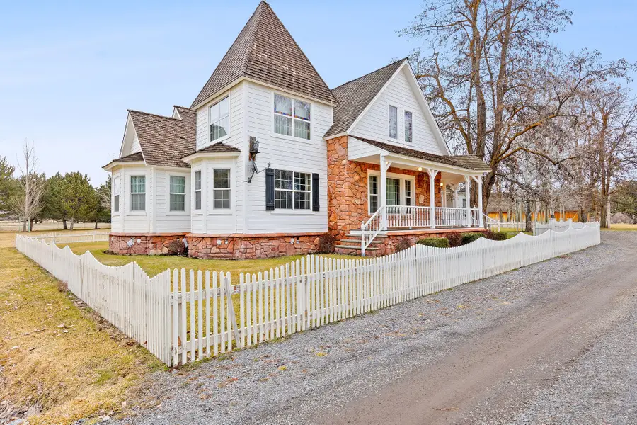 12230 NE Hwy 97, Madras, OR 97741 - Image #3