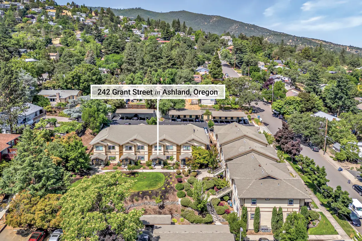 242 Grant, Ashland, OR 97520 - Image #1