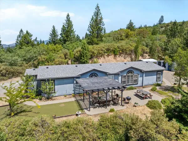 4677 Williams Highway, Grants Pass, OR 97527