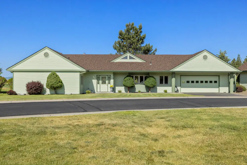 3414 Shield Crest Dr., Klamath Falls, OR 97603 - Image #1