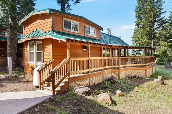 7979 Hyatt Prairie, Ashland, OR 97520